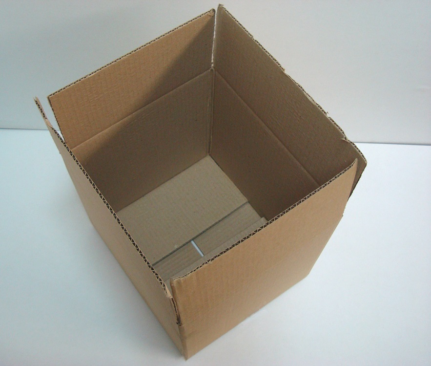 Большая картонная коробка. Картонные коробки. Большие коробки. Картонные коробки большой. Огромная картонная коробка.